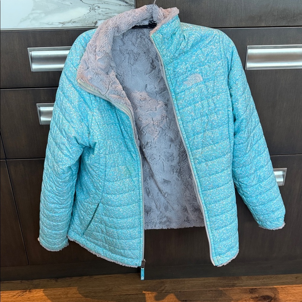 Reversible to grey!!! The North Face Light Blue Puffer Jacket